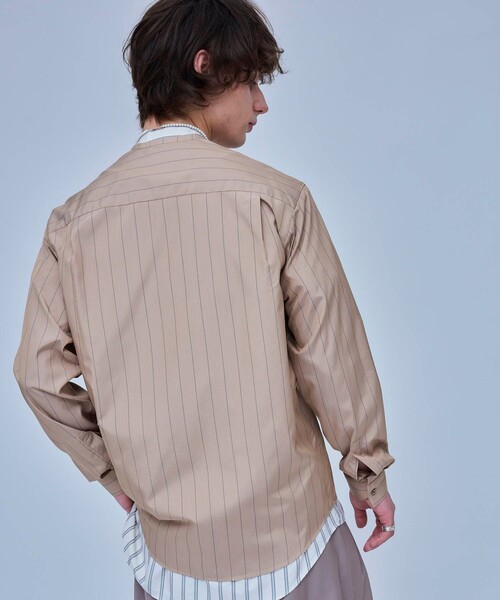 UNITED TOKYO ストライプブラウス新品 UNITED TOKYO（ユナイテッドトウキョウ）の「ストライプVネックシャツ