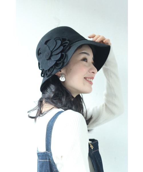 cawaii 帽子 ハット （黒）大きな花コサージュ咲くフェルト