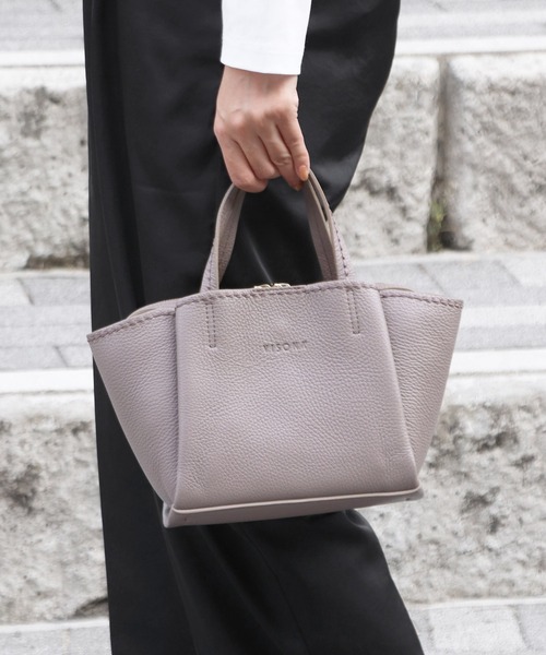 う*︎様 PLINIO VISONA ブラックレザートートバッグ ゴールド金具付 PLINIO VISONA ブラックレザートートバッグ ゴールド金具付き