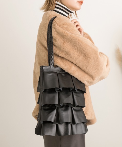 ad thie（アドティエ） トートバッグ 合皮 フリルトートバッグ