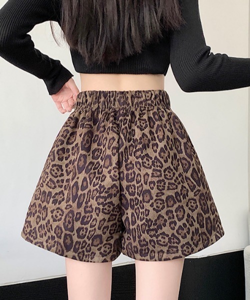 送料関税込[: CHOCOOLATE]ヒョウ柄ショートパンツ★日本未入荷★ NO WAY パンツ 「Bz」「WARAIJOGO（ワライジョーゴ）」ヒョウ柄