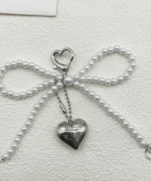 LADY LIKE（レディライク） チャーム ぷっくりハートリボン型パール
