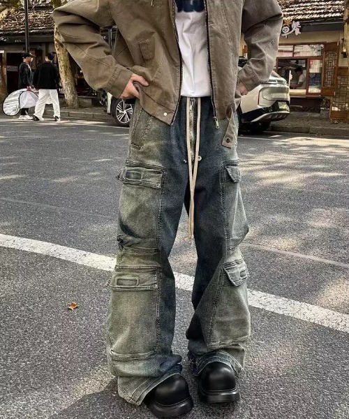カーゴパンツ 無骨なヴィンテージ加工。ワイドデニムカーゴパンツ 