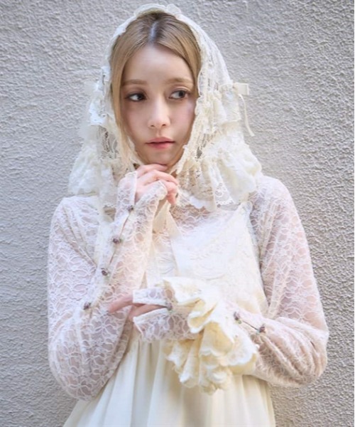 myu：loret（ミュウロレット） tシャツ プチローズレーストップス