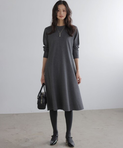 組曲（KUMIKYOKU） ワンピース シックフレアニットワンピース
