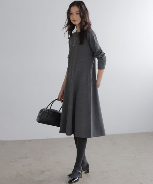 組曲（KUMIKYOKU） ワンピース シックフレアニットワンピース