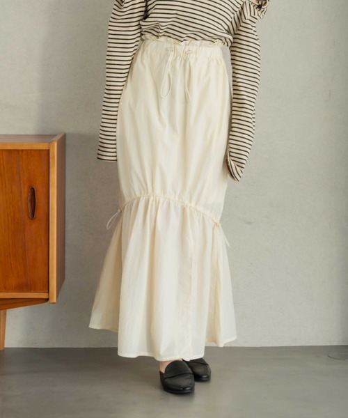 hinari シャーリングティアードスカート　ブラック　タグ付き　新品 hinari シャーリングティアードスカート ブラック ロングスカート