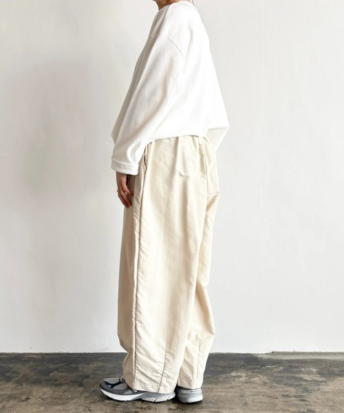 試着のみ美品HARVESTY サーカスパンツ　オフホワイト　サイズ1 HARVESTY（ハーベスティ） ワイドパンツ パンツ EASY CIRCUS PANTS