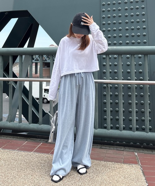 専用 新作ロンT 短丈 白黒2set I-SOOK（アイスー） tシャツ クロップドスタンダードロングTシャツ(eri