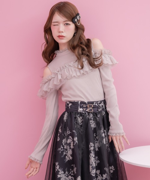 クチュールバイロジータ tシャツ 刺繍肩開きラッフルトップス