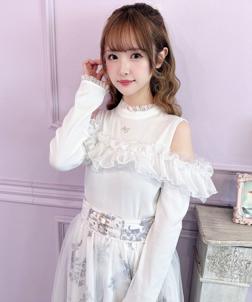 クチュールバイロジータ tシャツ 刺繍肩開きラッフルトップス