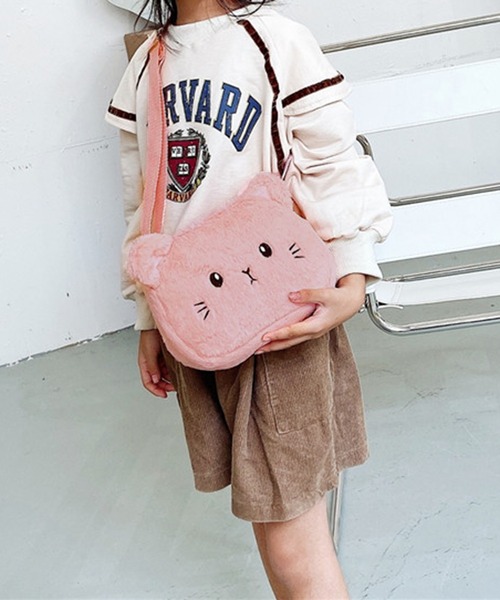 Revo. ショルダーバッグ バッグ ねこ 猫 ぬいぐるみ ショルダーバッグ