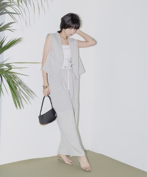 新品　今季　エイミーロウ　ベスト ジレ ショルダータック クロップドベスト Eimee Law ベスト ジレ ショルダータック クロップドベスト