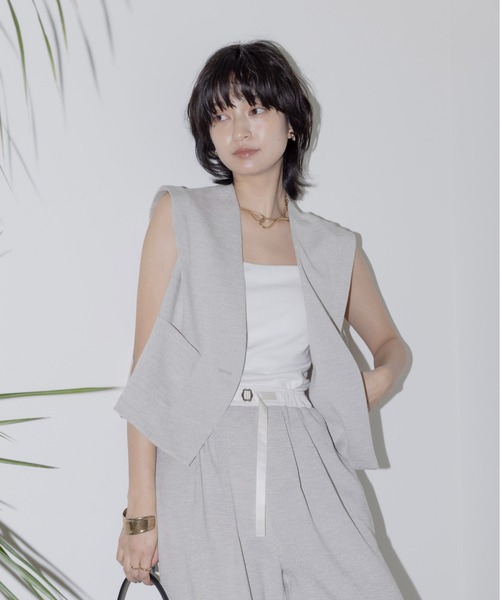 レディース ベスト ジレ ノースリーブ 重ね着 レイヤード フレア カンガルーポケット 黒 グレー 大人可愛い 大人 可愛い 30代 40代 50代 60代 サワアラモード レディース ベスト ジレ ノースリーブ 重ね着 レイヤード フレア