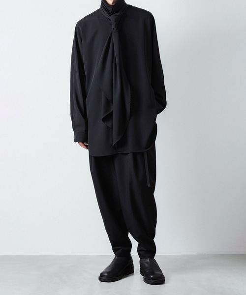 スラックス RECYCLE POLYESTER 2-TUCK TAPERED PANTS メンズの画像