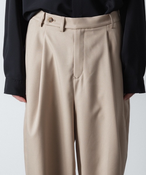 ATO（アトウ） スラックス RECYCLE POLYESTER 2-TUCK TAPERED PANTS
