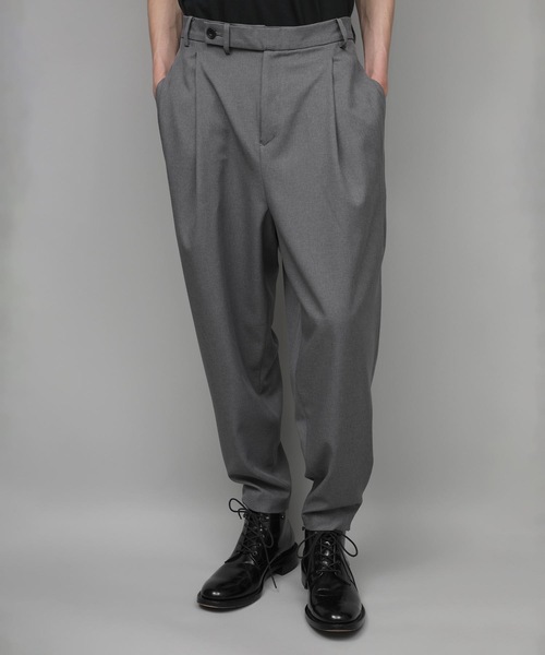ATO（アトウ） パンツ RECYCLE POLYESTER 2-TUCK TAPERED PANTS メンズ