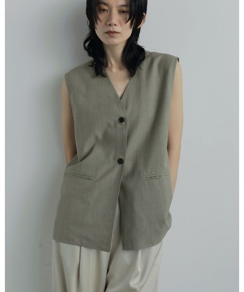 anuke クルーネックボタンベスト グレー　未使用 anuke アンヌーク Vネック ステッチ ベスト “Vneck Stitch Vest