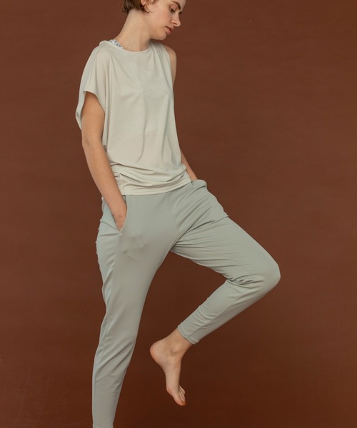 「Julier Yoga and Relax」 レギンスパンツ 0 ライトグレー レディース_画像5