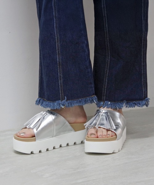 「Minnetonka」 フラットサンダル 7 シルバー レディース_画像9
