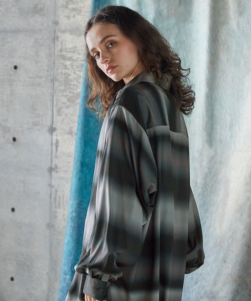 SERACE ネイビー S ヴィンテージデザインルーズグラデーションTシャツ SERACE】Vintage design loose gradation t-shirt