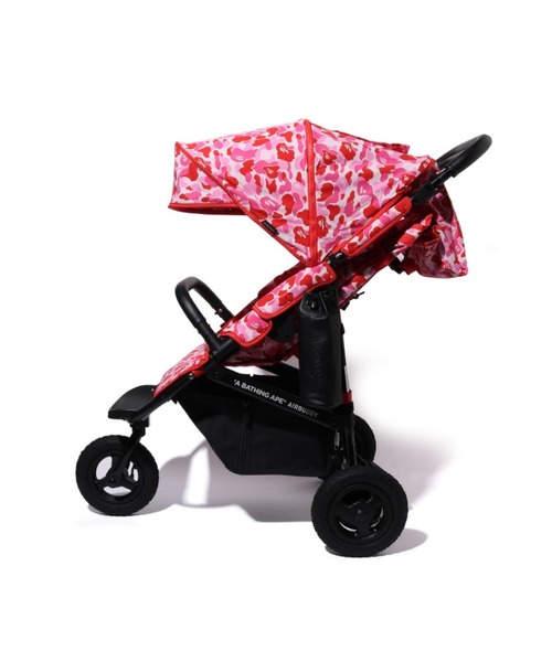 Bape kids 迷彩ジャケット　ベビーカー防寒カバー付き Bape kids 迷彩ジャケット ベビーカー防寒カバー付き