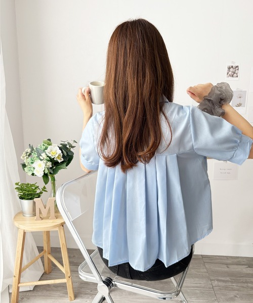 Dewlily ブラウス シャツ 背中にタックを効かせて後ろ姿までおしゃれに