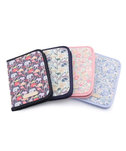 familiar 母子手帳ケース 花柄　リバティ001 familiar 母子手帳ケース リバティ花柄 familiar 母子手帳ケース 花柄