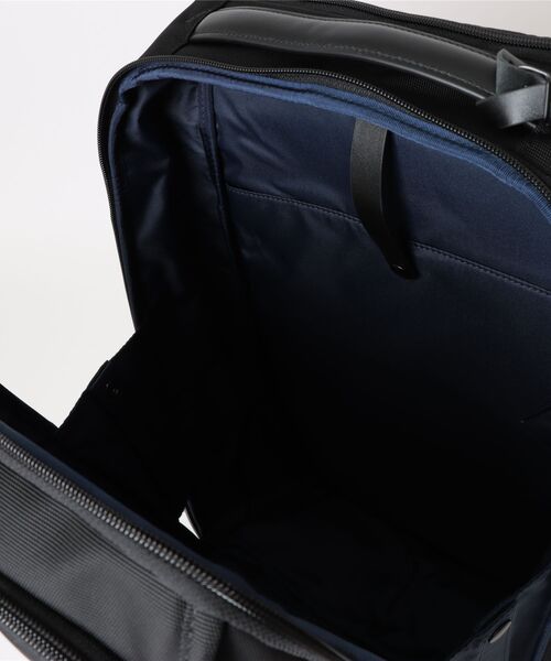 デイバック リュック ZEST2 Backpack B4 15.6インチPC 81333 メンズの画像