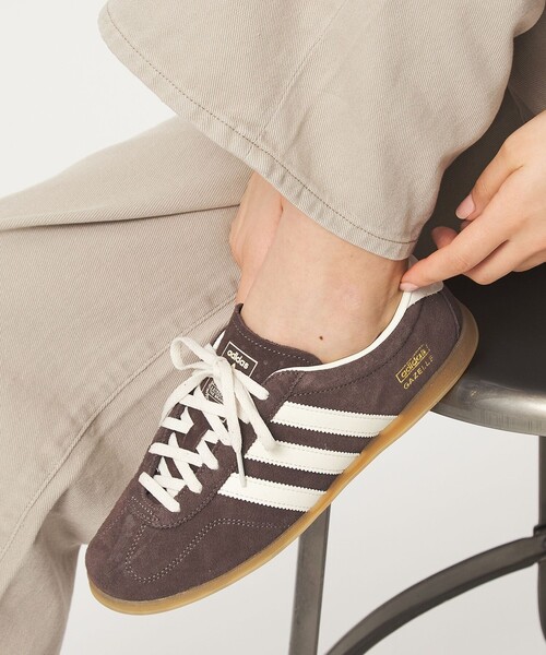 スニーカー 「adidas Originals」ガゼル ロー プロ スニーカー レディースの画像