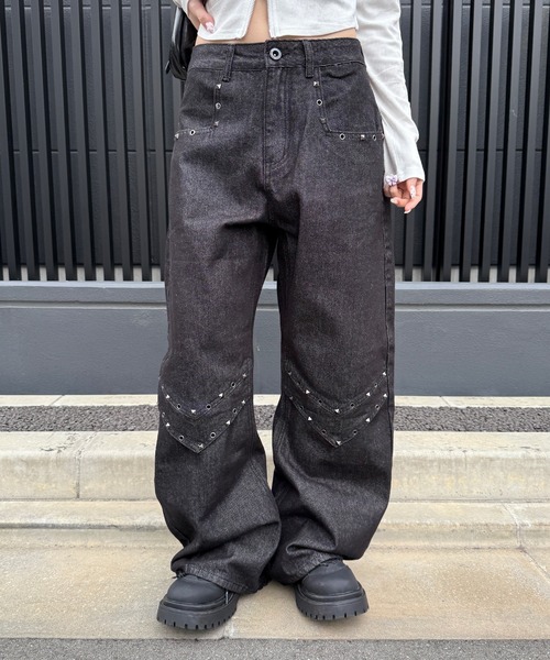 BEEDEN メタルスタッズ セミルーズ デニムパンツ ブラック スタッズ ジーンズ デニム デニムパンツ スタッズレトロデニム レディース