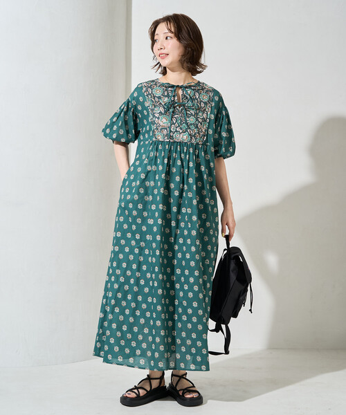 インドレーヨン花柄プリント刺繍ワンピース フリーダ フリークスストア Freada（フリーダ）の「Freada/フリーダ インドレーヨン花柄プリント
