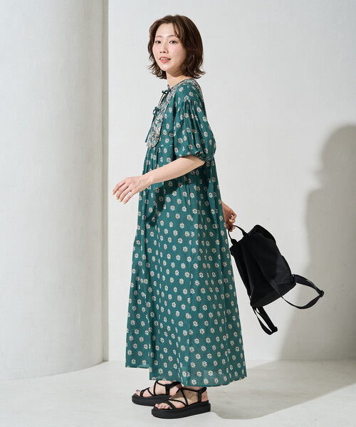 ワンピース 限定展開　インド 花柄 フロント 切り替え ワンピースの画像