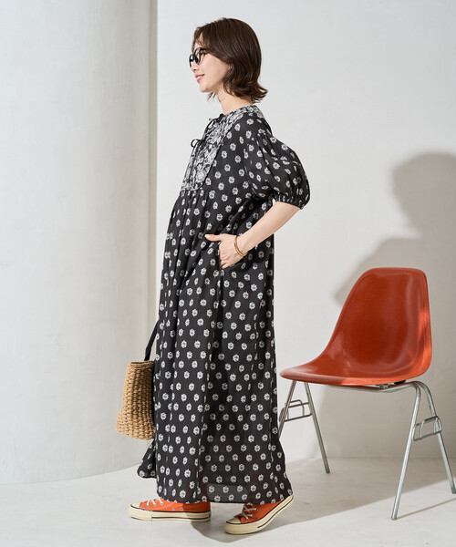 ワンピース 限定展開　インド 花柄 フロント 切り替え ワンピースの画像