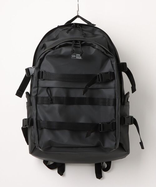 新品同様　NEW ERA キャリアパック 35リットル リュック ブラック NEW ERA（ニューエラ） デイバック リュック 「NEW ERA/ニューエラ