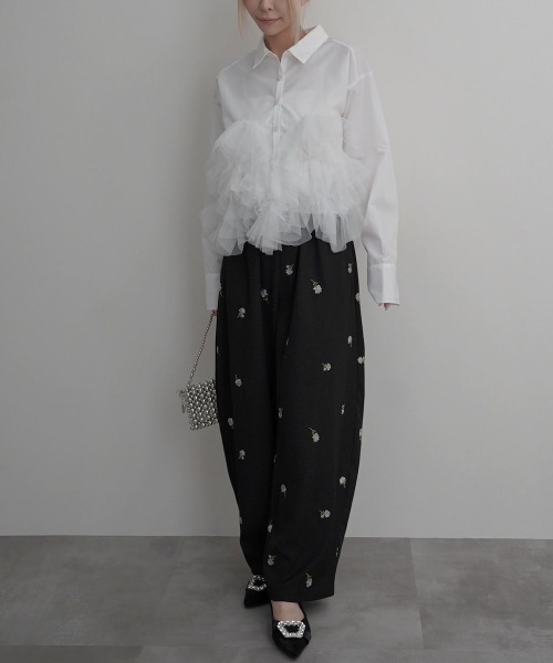 Rashik パンツ 「Rashik」フラワー刺繍バレルパンツ レディース