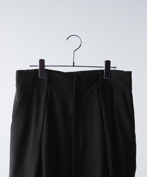 VELNUS スラックス 「VELNUS」Double tuck design wide flare slacks