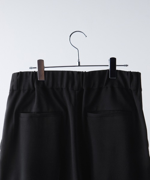 【新品未使用】2Tuck Wide Flare Slacks ブラック LAD MUSICIAN - 2Tuck Wide Flare Slacks | fakejam