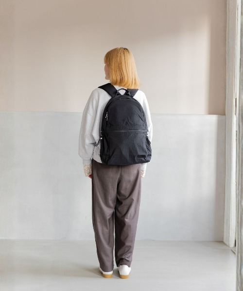 フェリシモMama デイバック リュック Moredde 二層で荷物が分け