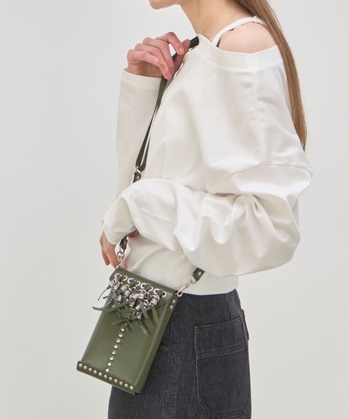 TOGA トーガプルラ　バッグ　ショルダーバッグ ボディバッグ　 スタッズ TOGA PULLA ショルダーバッグ バッグ 「TOGA PULLA/トーガプルラ