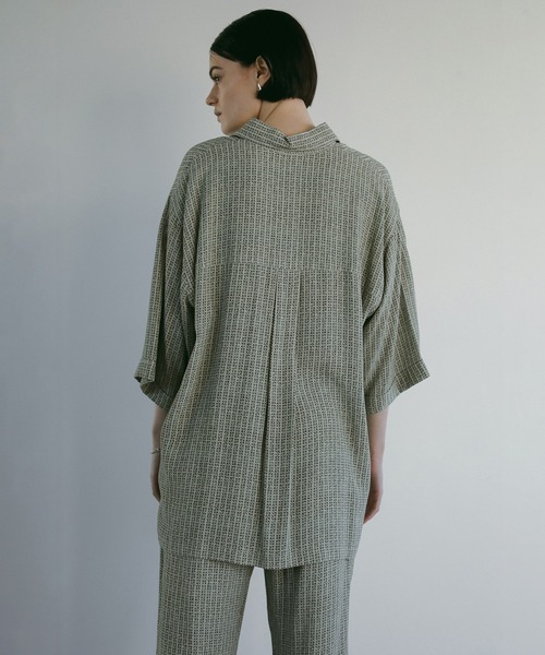 MANOF（マノフ） ブラウス シャツ BLUR PATTERN SHIRT レディース