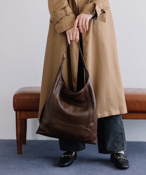 Beau're(ヴュレ) ショルダーバッグ バッグ BEAURE Soft Leather One Beau're(ヴュレ) ショルダーバッグ バッグ BEAURE Soft Leather One