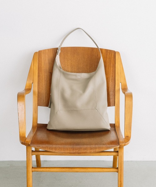 Beau're（ヴュレ） ショルダーバッグ バッグ BEAURE Soft Leather One