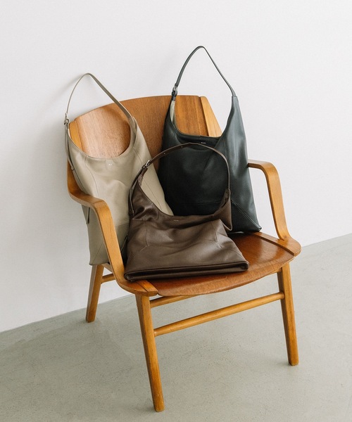 Beau're（ヴュレ） ショルダーバッグ バッグ BEAURE Soft Leather One