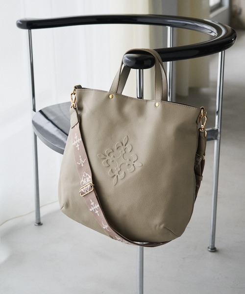 russet（ラシット） トートバッグ スリム2WAYトートバッグ 「エンボス