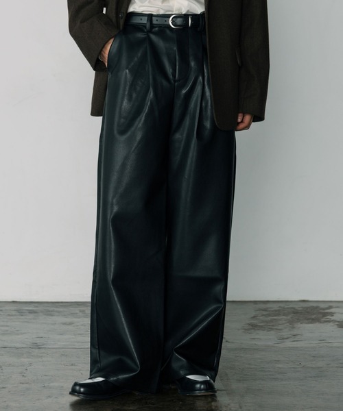 LURAKU パンツ 「LURAKU」Leather Wide Pants / レザーワイドパンツ