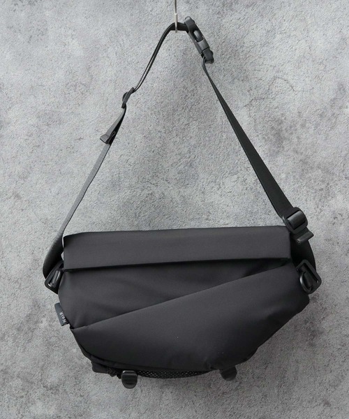 黒いショルダーバッグ NoiR ショルダーバッグ ハーフロル ショルダーバッグ ボトルホルダー