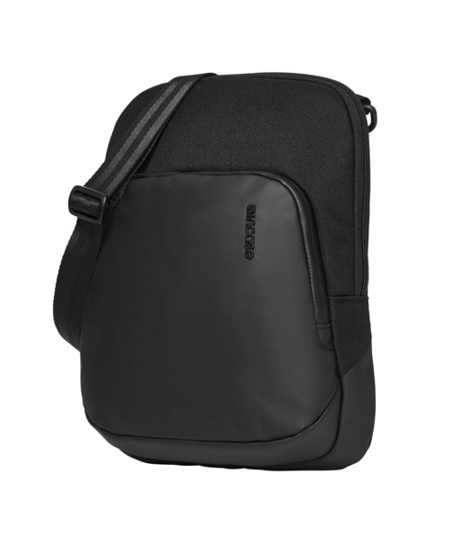 Incase インケース　 黒 リュック　ビジネスバッグ　ライト　軽量 クーポン】インケース Incase 【日本正規品】インケース