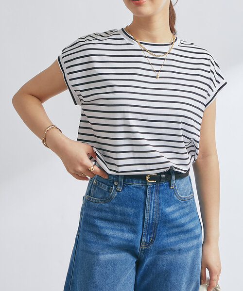 un dix cors tシャツ 「自然体で着られる」フレンチスリーブ