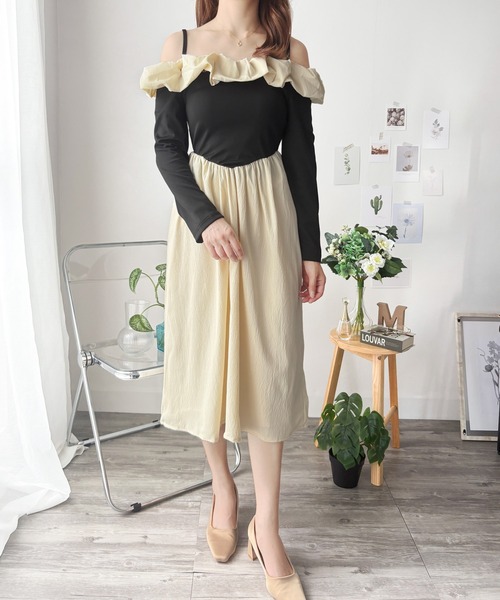 Dewlily ワンピース 肌見せがさりげなく上品にまとまる フリルオフ